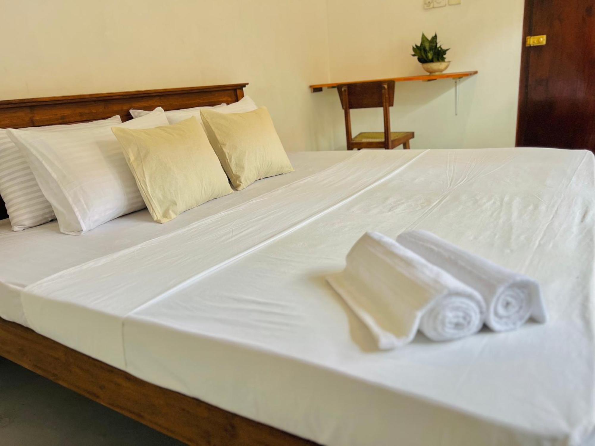 Sea Frame By Walkseylon Bed and Breakfast Hikkaduwa Εξωτερικό φωτογραφία